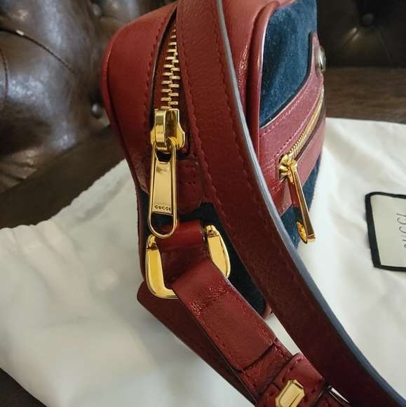 Copy Gucci Ophidia Mini Crossbody Camera Bag in Blue Suede with Red Leather - Picture 4 of 11